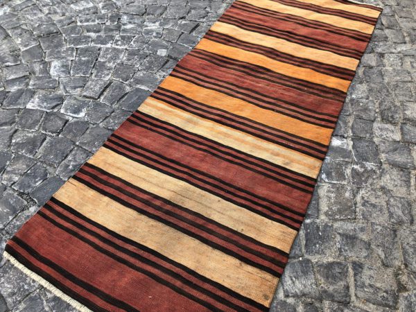 Vintage Kilim Rug TR21312 Image 2