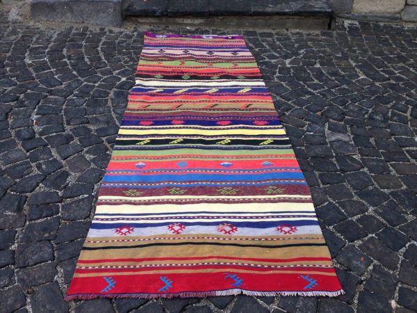 Vintage Kilim Rug TR21402 Image 3