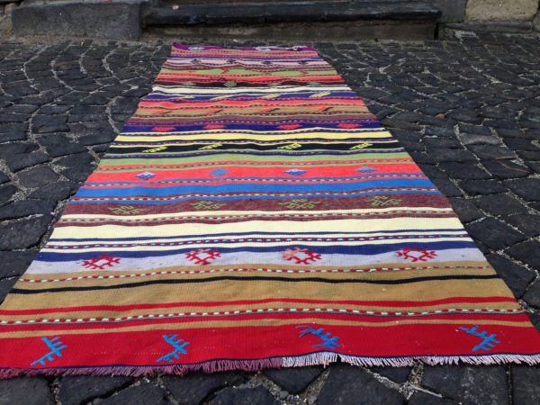 Vintage Kilim Rug TR21402 Image 5
