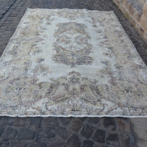 6.7 ft. x 10.2 ft. Vintage Turkish Rug TR40381 Image 1