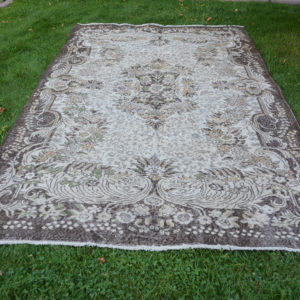 6 ft. x 10.1 ft. Vintage Turkish Rug TR42621 Image 1