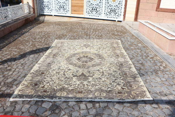7 ft. x 9.8 ft. Vintage Turkish Rug TR57851 Image 1