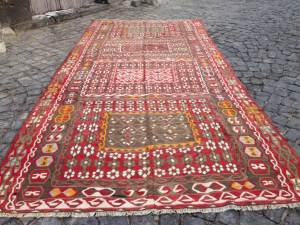 Vintage Kilim Rug TR25262 Image 5