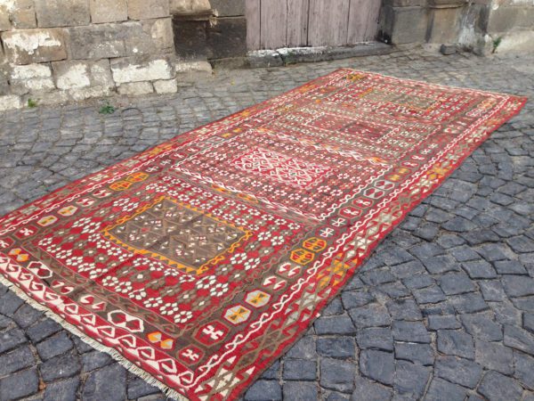Vintage Kilim Rug TR25262 Image 1