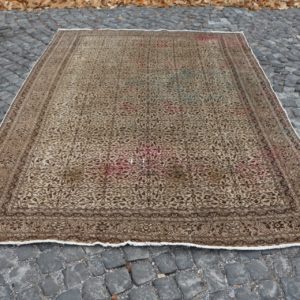 6.7 ft. x 9.4 ft. Vintage Turkish Rug TR90061 Image 1