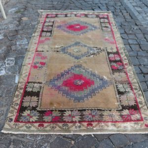 4.1 ft. x 8.3 ft. Vintage Turkish Rug TR90671 Image 1