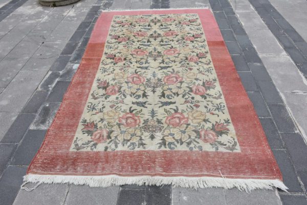 Vintage Turkish Rug TR94121 Image 1