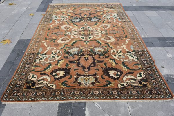 Vintage Turkish Rug TR94181 Image 1