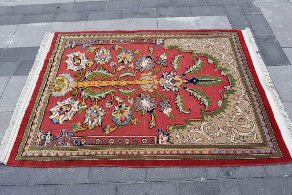 Vintage Turkish Rug TR94191 Image 4