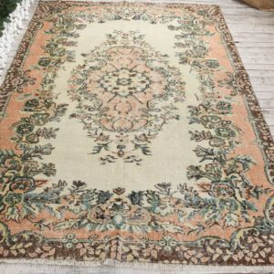 Vintage Turkish Rug TR15060 Image 1