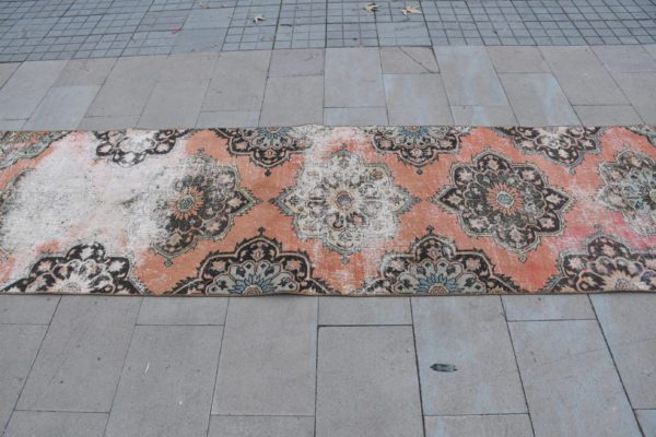 Vintage Turkish Rug TR15920 Image 4