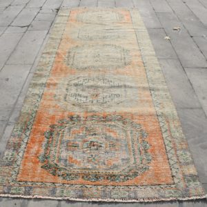 Vintage Turkish Rug TR19250 Image 1