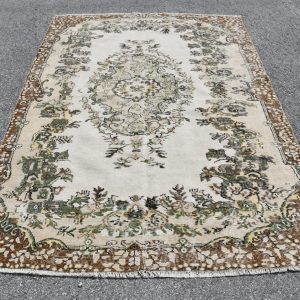 Vintage Turkish Rug TR24590 Image 1