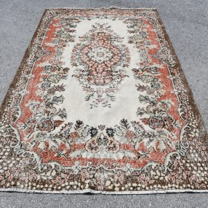 Vintage Turkish Rug TR24790 Image 1