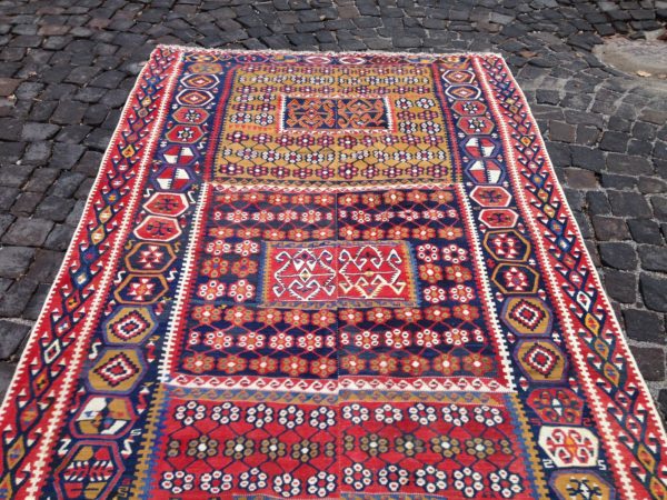 Vintage Kilim Rug TR27472 Image 3