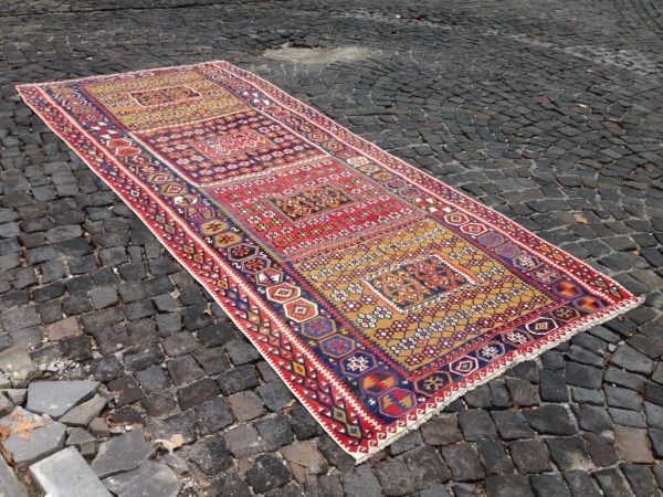 Vintage Kilim Rug TR27472 Image 5
