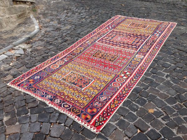 Vintage Kilim Rug TR27472 Image 1