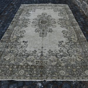 Vintage Turkish Rug TR30990 Image 1