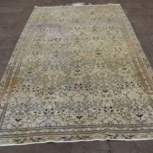 Vintage Turkish Rug TR31280 Image 1