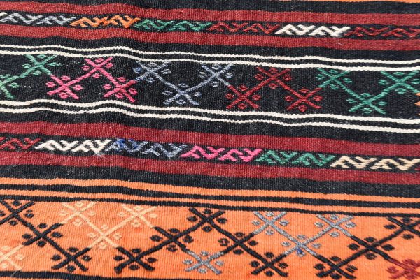 Vintage Kilim Rug TR32262 Image 6