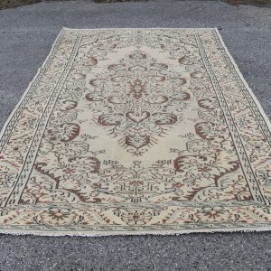 6.3 ft. x 9.8 ft. Vintage Turkish Rug TR37980 Image 1
