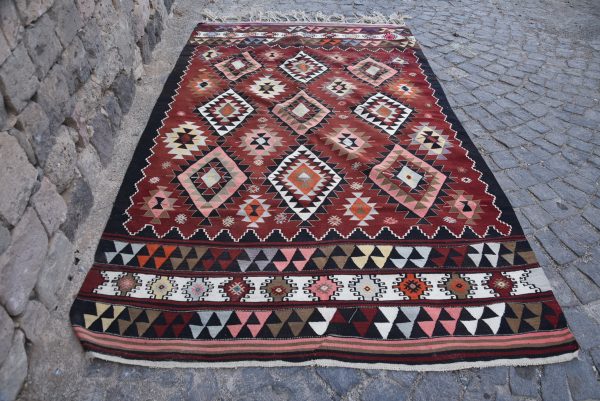 Vintage Kilim Rug TR35982 Image 1