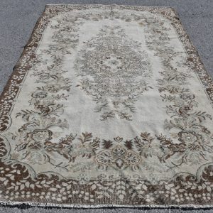 Vintage Turkish Rug TR68270 Image 1