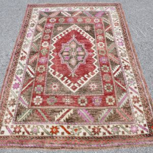 Vintage Turkish Rug TR69700 Image 1