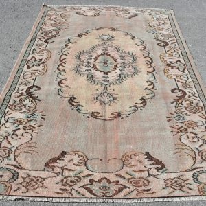 Vintage Turkish Rug TR18365 Image 1