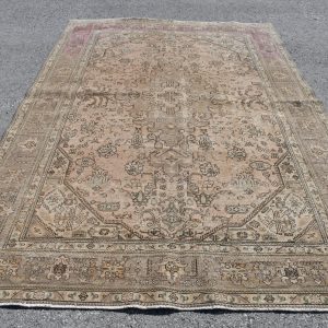 Vintage Turkish Rug TR18885 Image 1