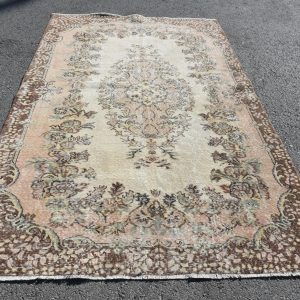 Vintage Turkish Rug TR26325 Image 1