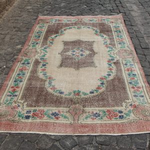 5.4 ft. x 9.3 ft. Vintage Turkish Rug TR29415 Image 1