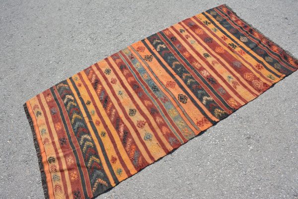 Vintage Kilim Rug TR40172 Image 2