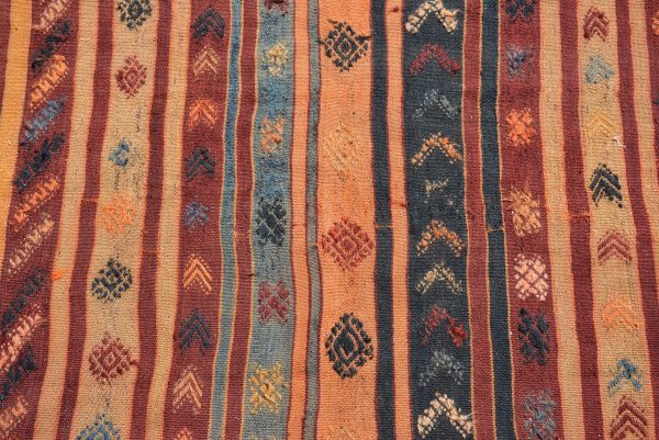Vintage Kilim Rug TR40172 Image 5