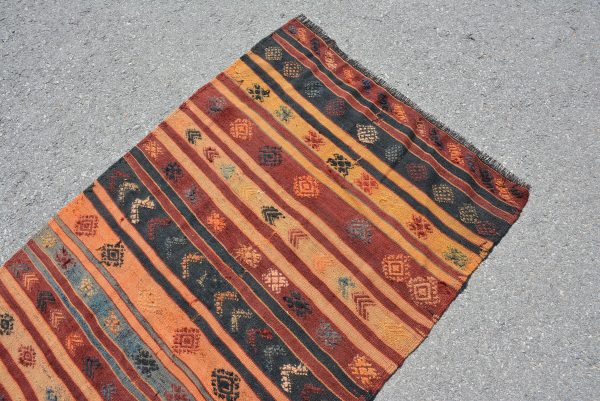Vintage Kilim Rug TR40172 Image 6