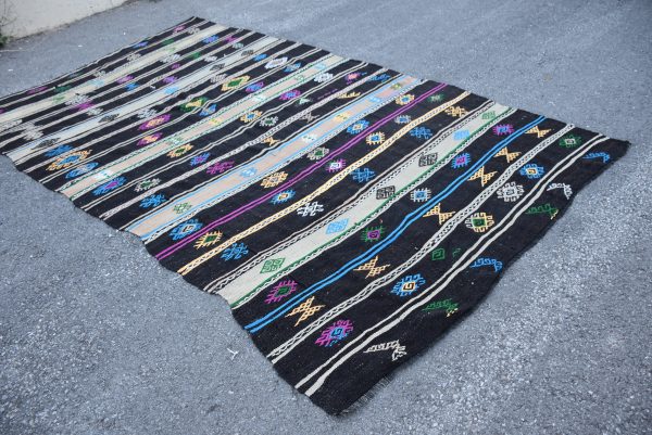 Vintage Kilim Rug TR42062 Image 3