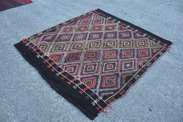 Vintage Kilim Rug TR42832 Image 3
