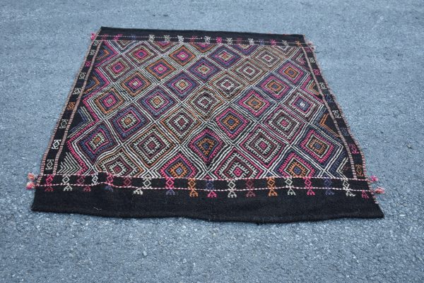 Vintage Kilim Rug TR42832 Image 1