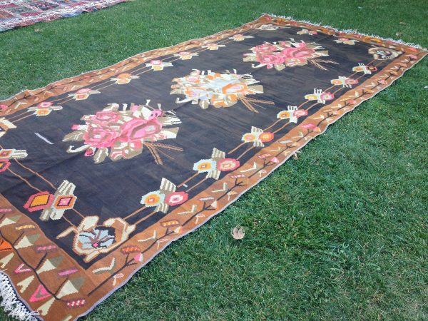 Vintage Kilim Rug TR43272 Image 2