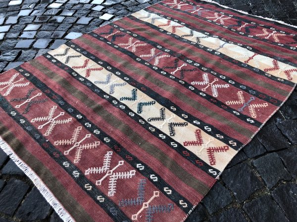 Vintage Kilim Rug TR43292 Image 2
