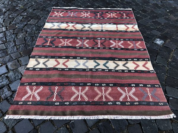 Vintage Kilim Rug TR43292 Image 5