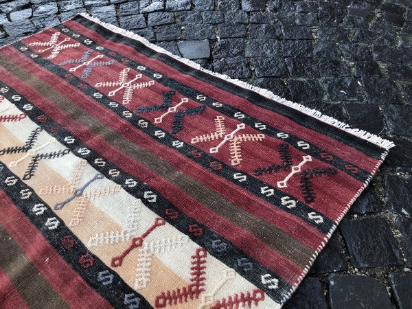 Vintage Kilim Rug TR43292 Image 6