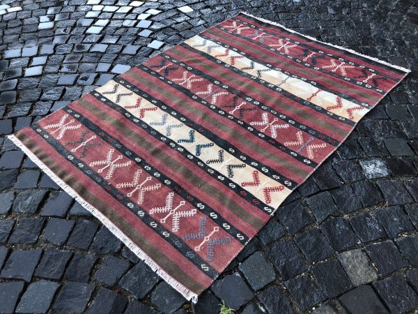 Vintage Kilim Rug TR43292 Image 1