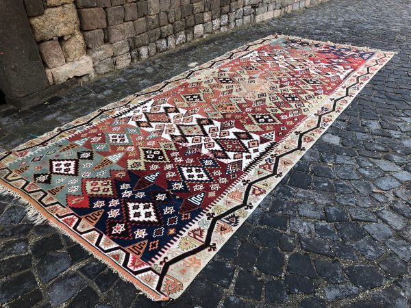 Vintage Kilim Rug TR43342 Image 1