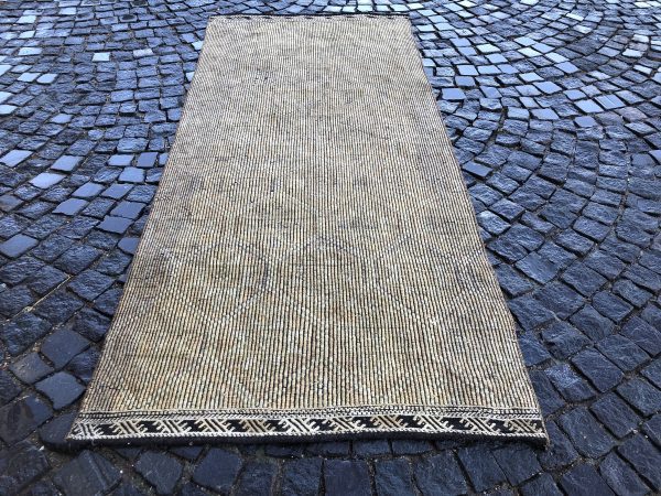 Vintage Kilim Rug TR43412 Image 4