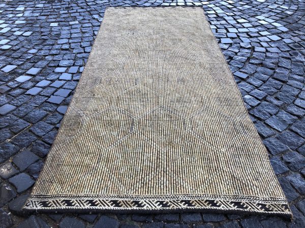 Vintage Kilim Rug TR43412 Image 5
