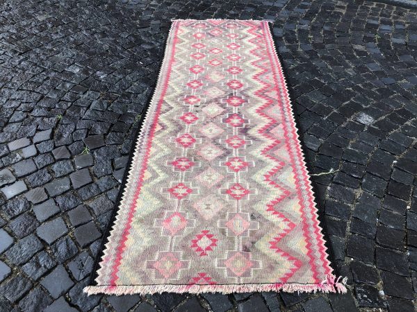 Vintage Kilim Rug TR43422 Image 2