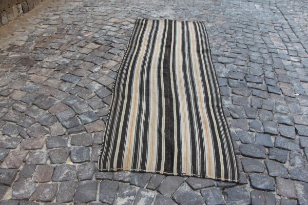 Vintage Kilim Rug TR45762 Image 1