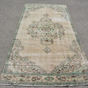 Vintage Turkish Rug TR79370 Image 1