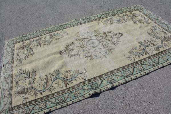 Vintage Turkish Rug TR79810 Image 4